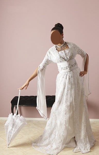 Caftan Blanc (Spécial mariée) » Caftan Blanc (Spécial mariée) »