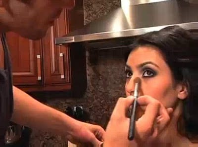 تقنية عمل مكياج عيون كيم كارداشيان -Smokey Eyes avec Kim Kardashian