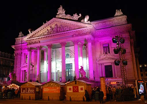 دليلك السياحي لمدينة بروكسل عاصمة بلجيكا - Le Palais de la Bourse 3