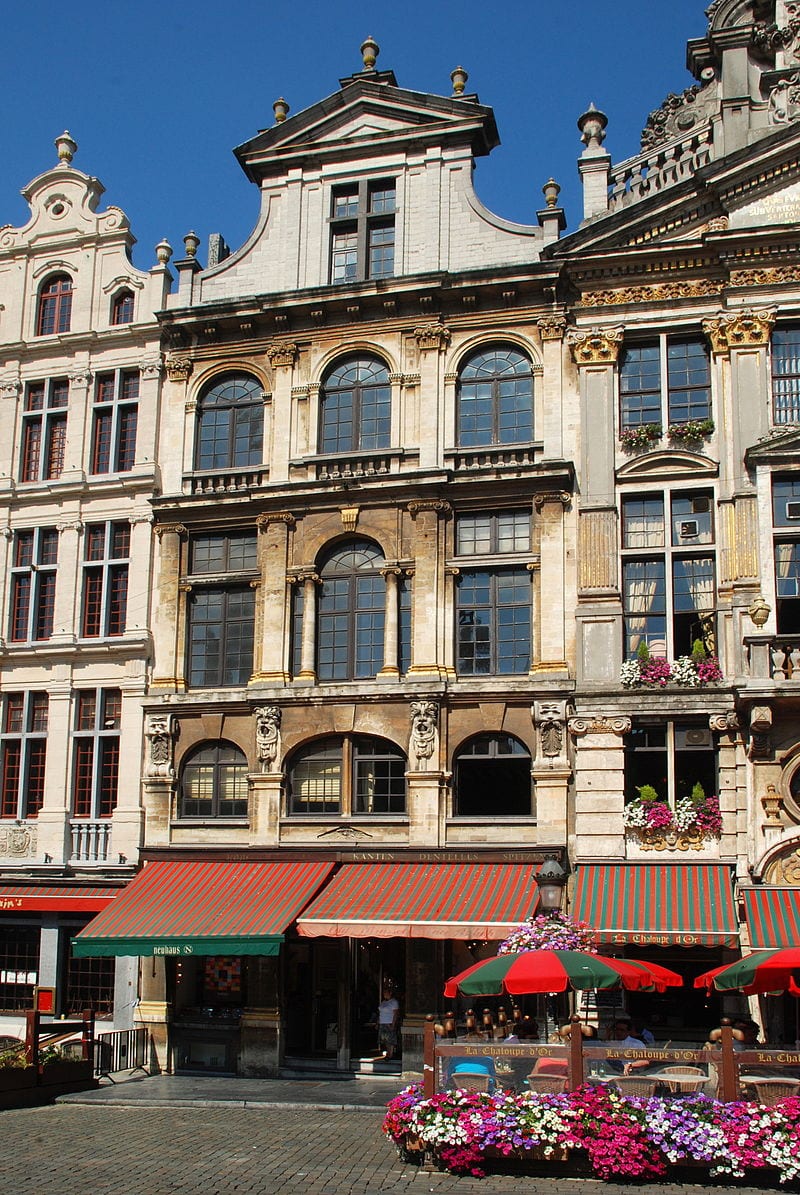 دليلك السياحي لمدينة بروكسل عاصمة بلجيكا - La Maison de Victor Hugo
