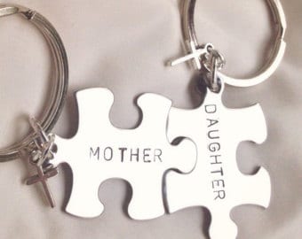 أفكار هدايا عيد الأم - حمالات مفاتيح